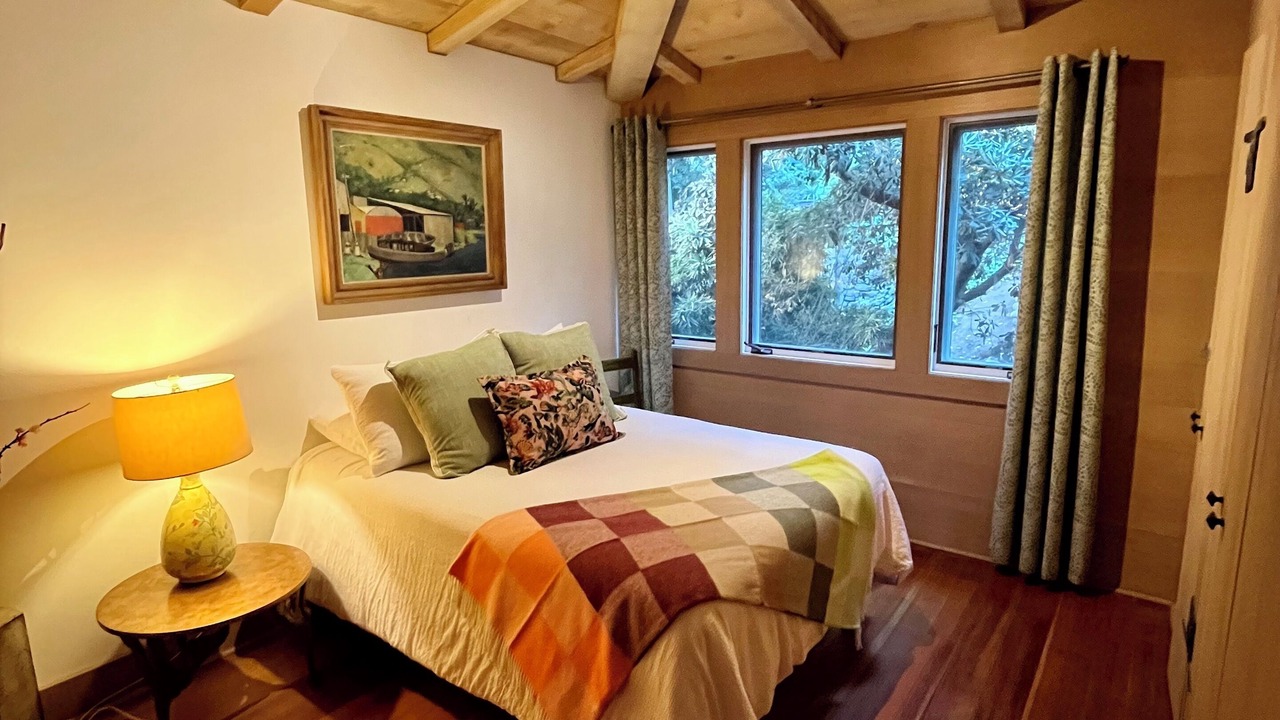 Photo of Bedroom in Three Arch Bay