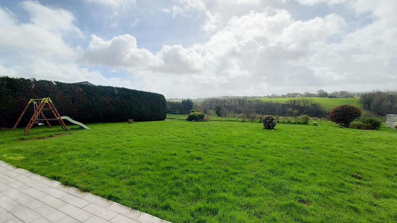 Photo of Others in Guegon