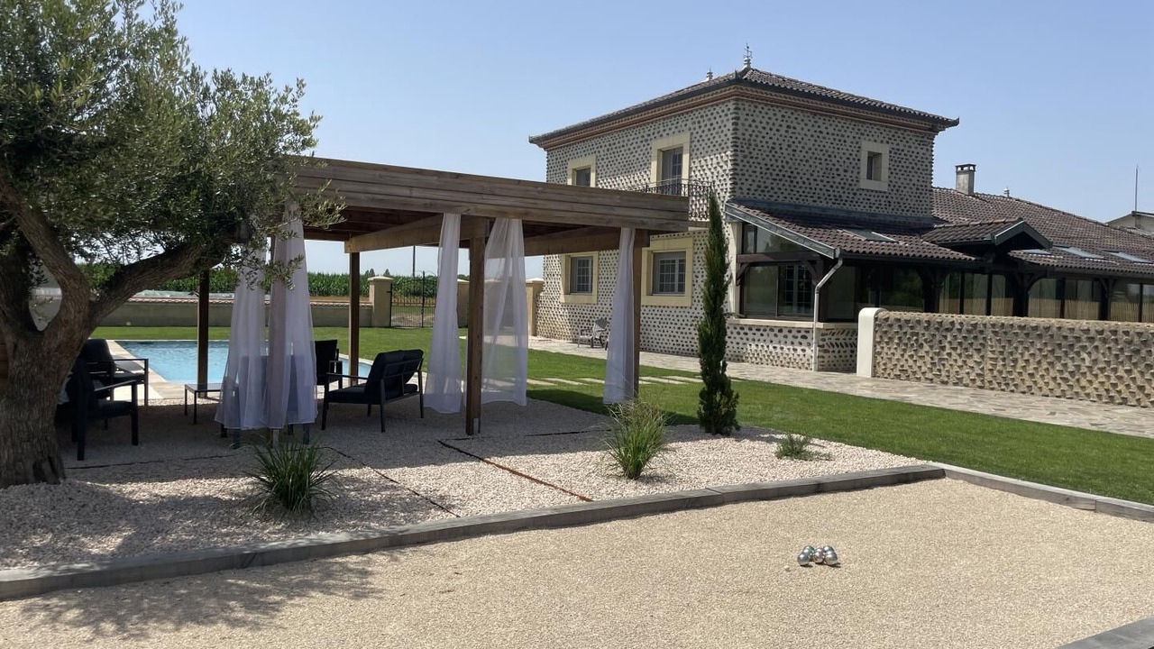 Photo of Patio Balcony in Lasclaveries