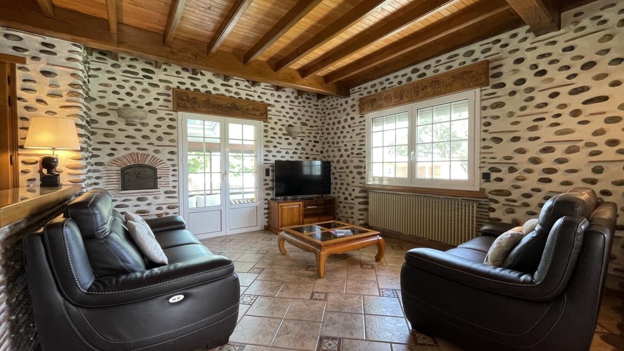 Photo of Livingroom in Lasclaveries