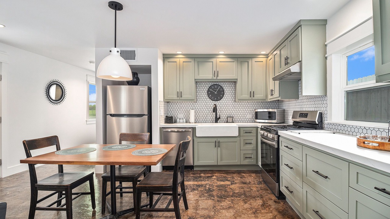 Photo of Kitchen in Willow Meadows/Willowbend Area