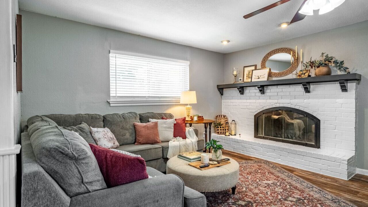 Photo of Livingroom in Irving