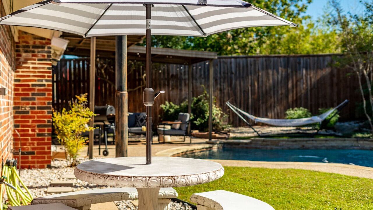 Photo of Outdoor in Addison