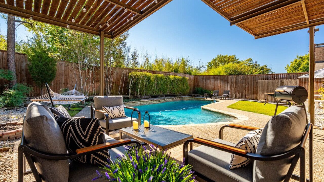 Photo of Outdoor in Addison