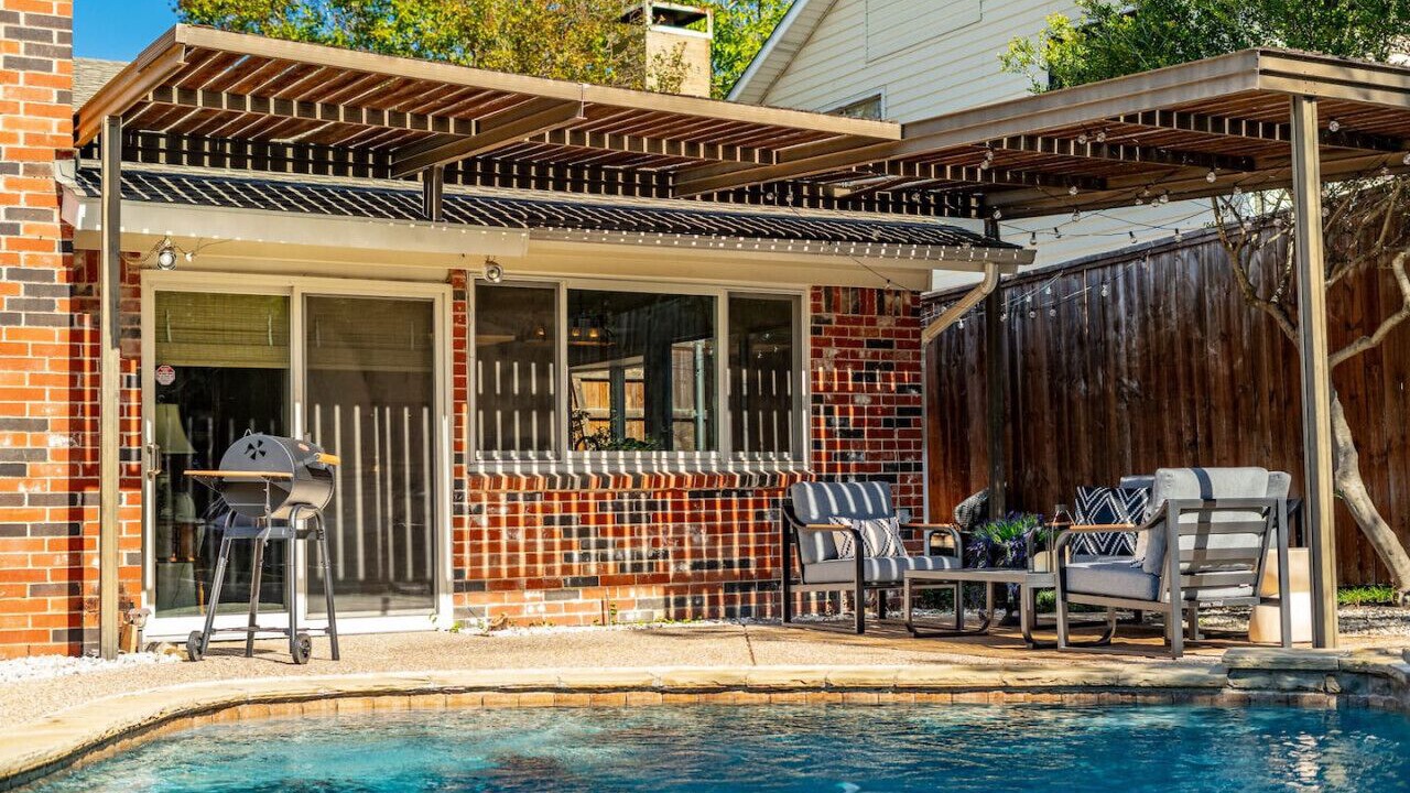Photo of Outdoor in Addison