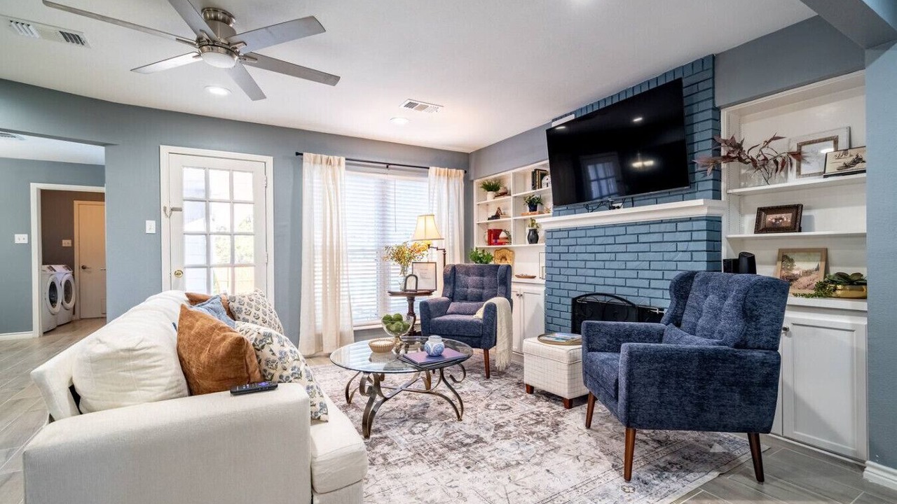 Photo of Livingroom in Richardson