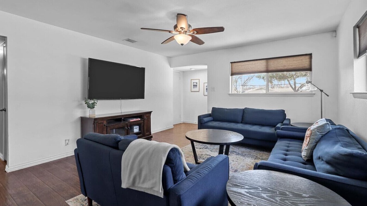 Photo of Livingroom in Richardson