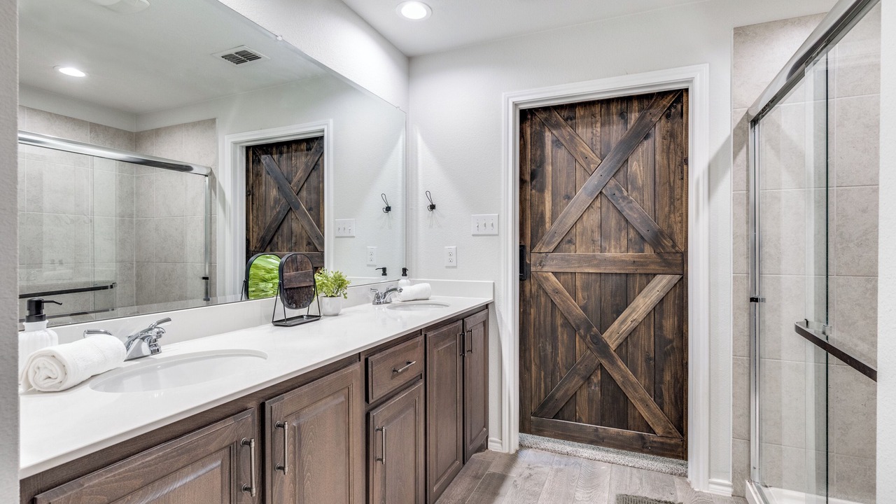 Photo of Bathroom in Justin