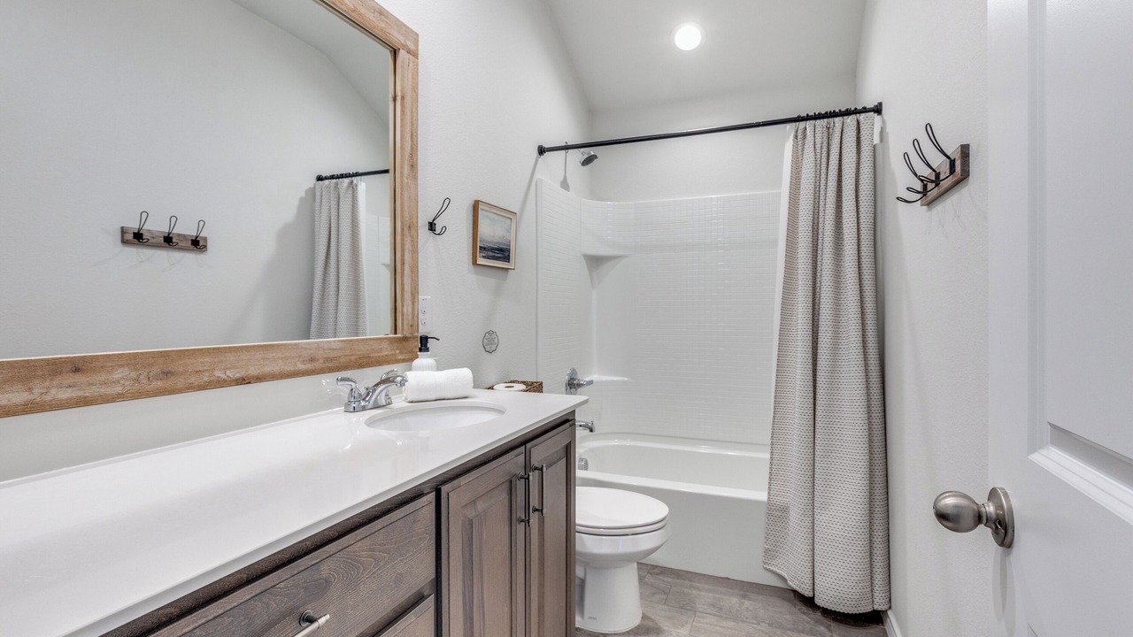 Photo of Bathroom in Justin