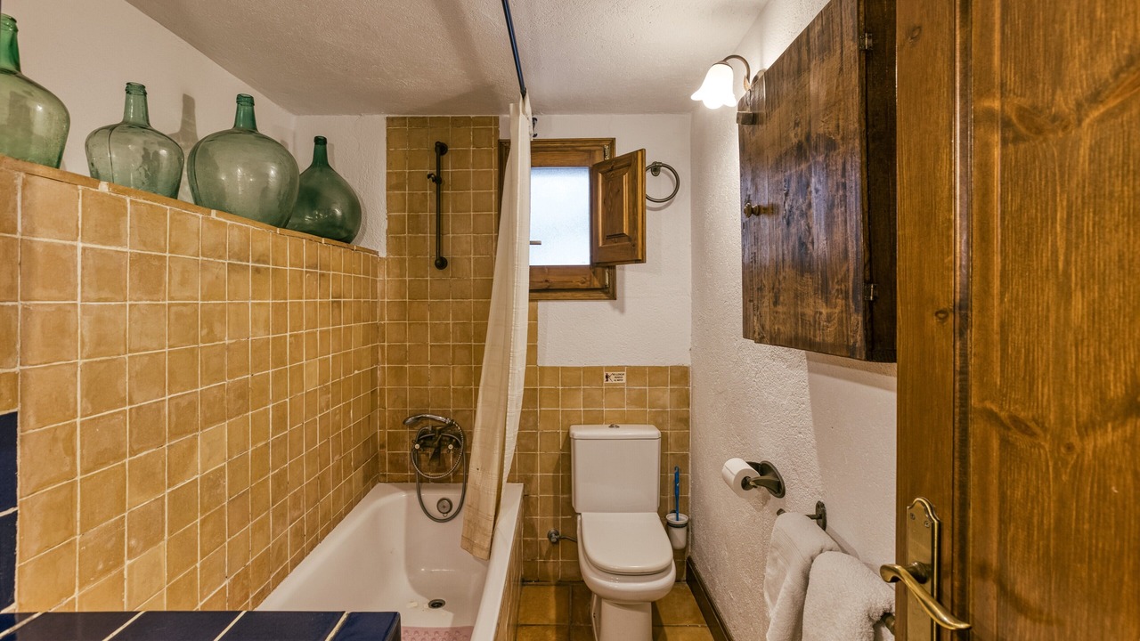 Photo of Bathroom in Pujals dels Pagesos