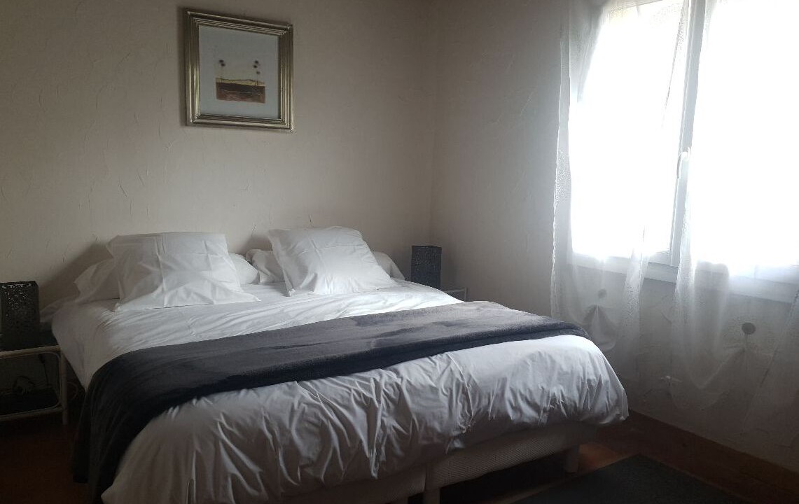 Photo of Bedroom in Puygaillard-de-Quercy