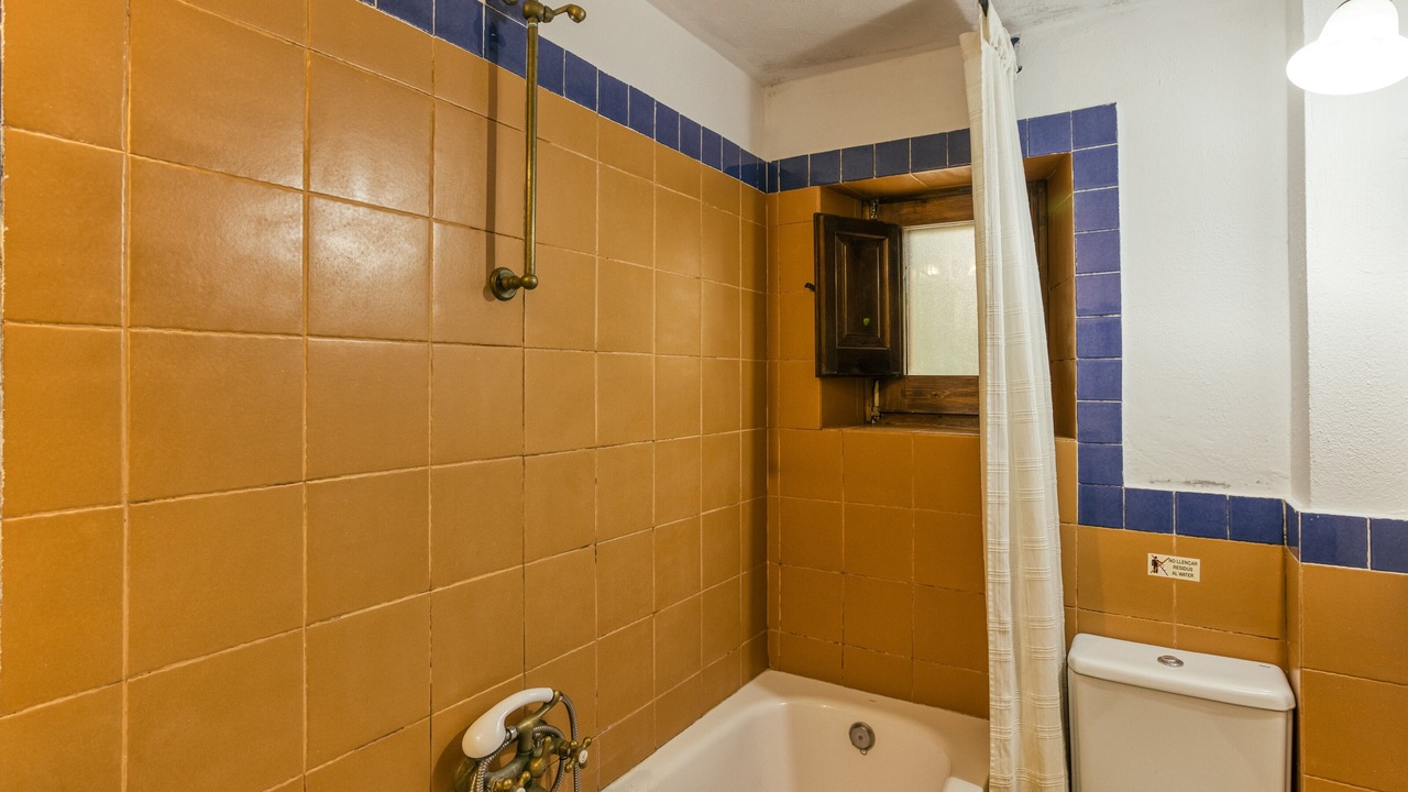 Photo of Bathroom in Pujals dels Pagesos