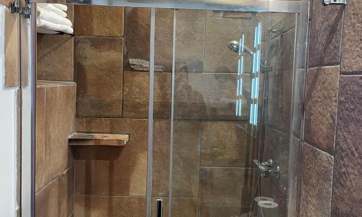 Photo of Bathroom in Tarascon-sur-Ariege