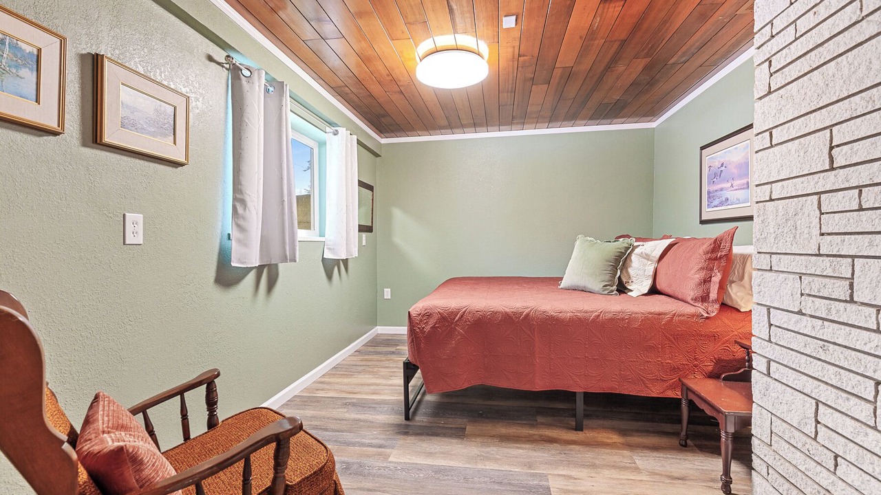 Photo of Bedroom in Bayview