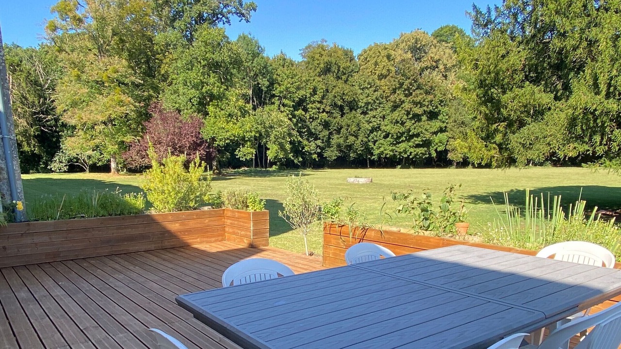 Photo of Outdoor in Loury