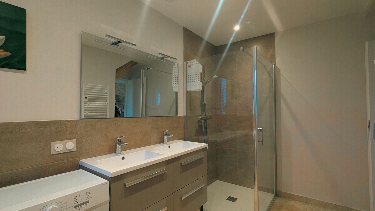 Photo of Bathroom in Ardentes