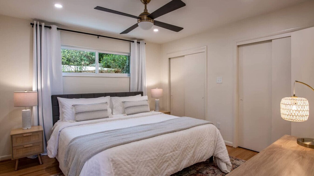 Photo of Bedroom in Forest Park