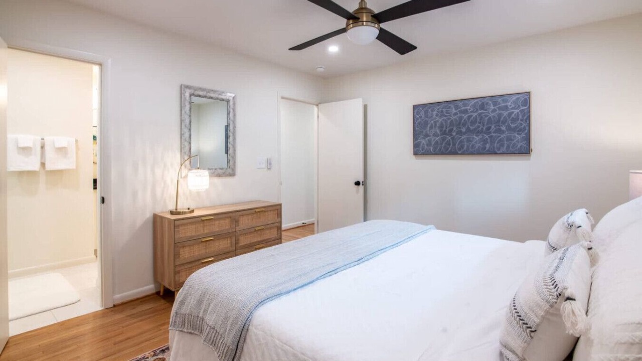 Photo of Bedroom in Forest Park