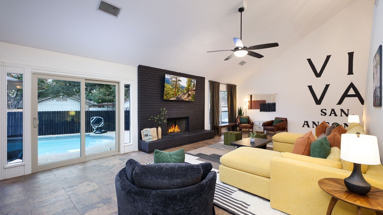 Photo of Bedroom in North Central Thousand Oaks