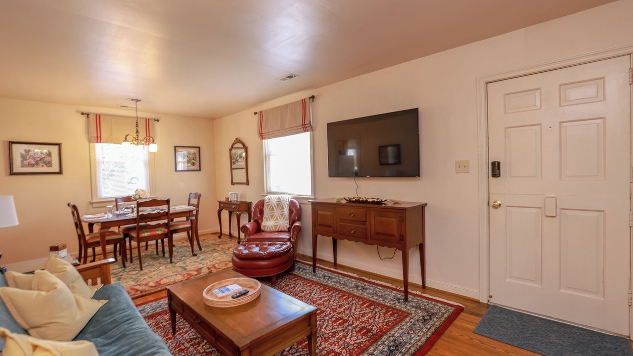 Photo of Livingroom in Richmond