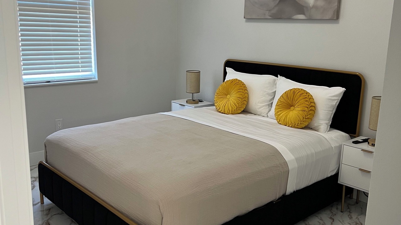 Photo of Bedroom in Pine Valley