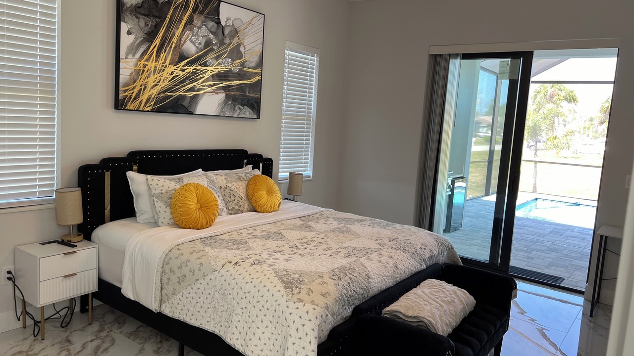 Photo of Bedroom in Pine Valley