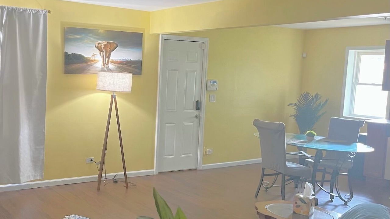 Photo of Livingroom in Lansing