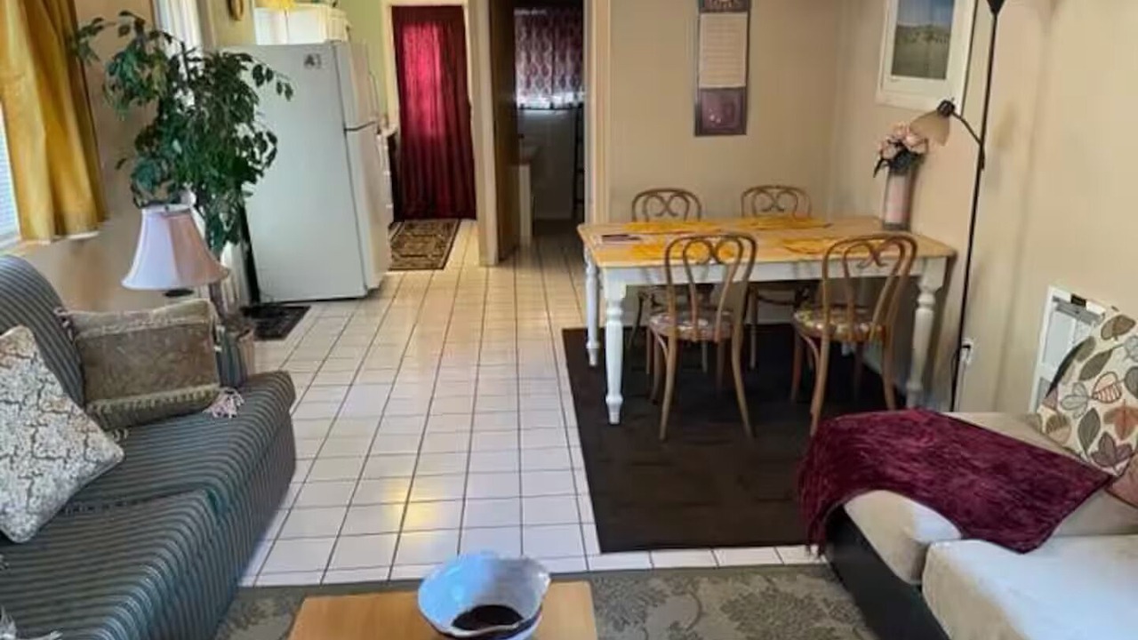 Photo of Livingroom in East Central