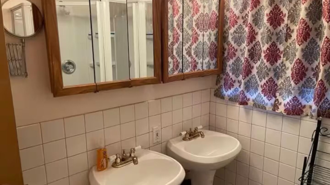 Photo of Bathroom in East Central
