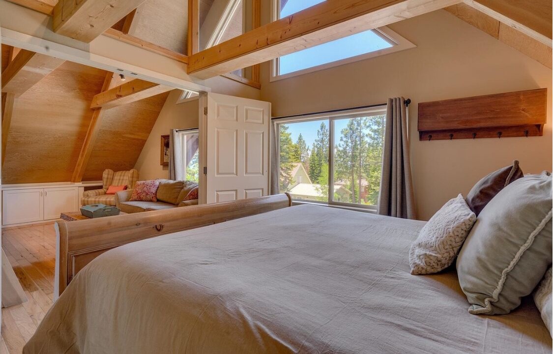 Photo of Bedroom in Carnelian Bay