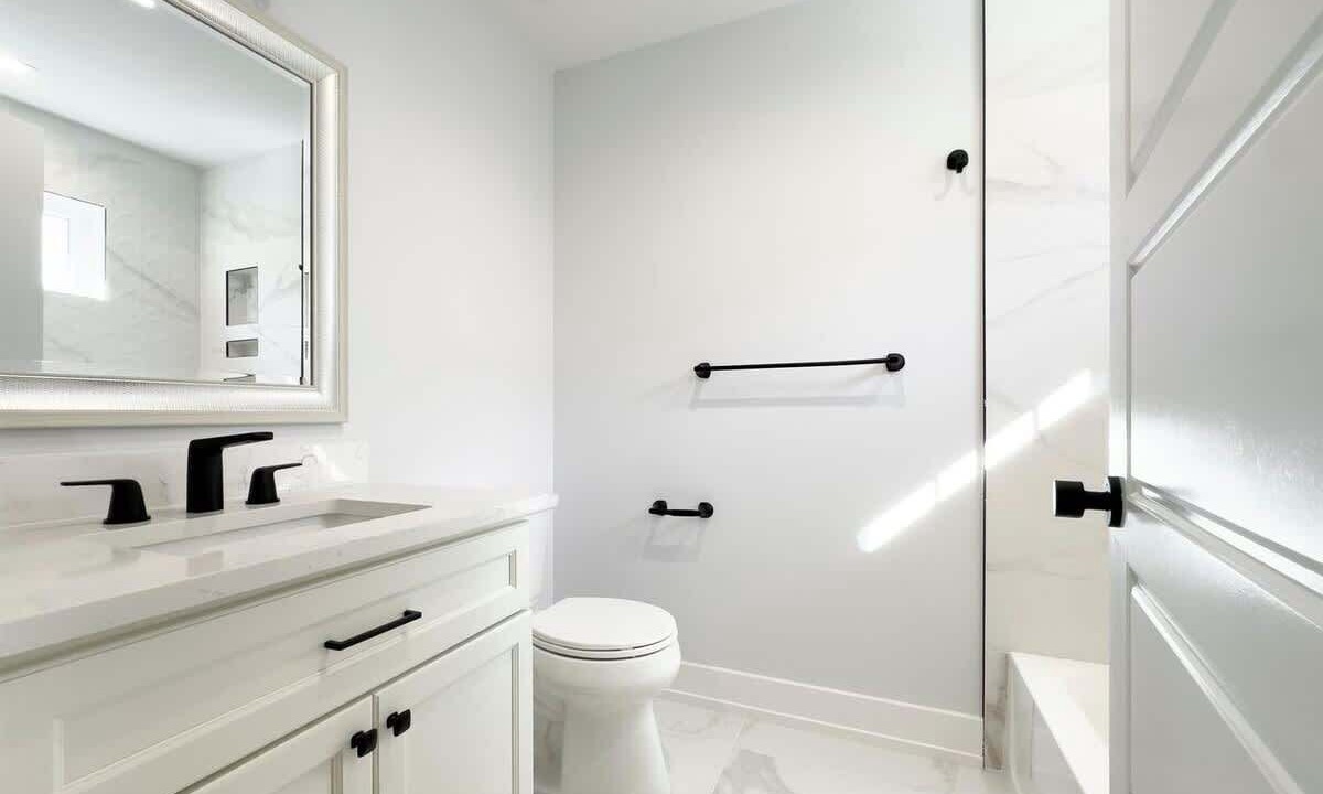 Photo of Bathroom in Margate City