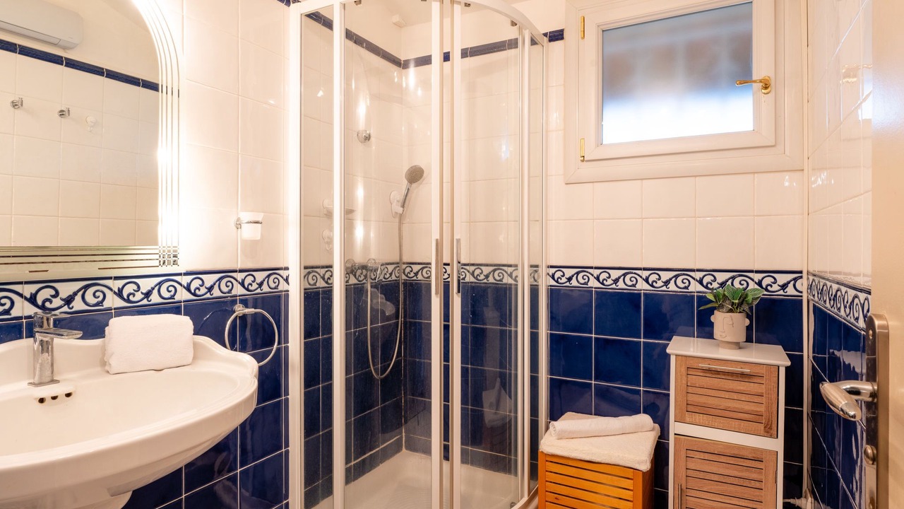 Photo of Bathroom in Coursan
