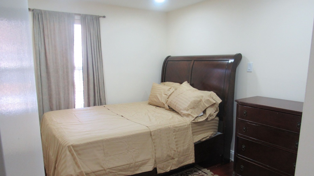 Photo of Bedroom in Aspen Hill