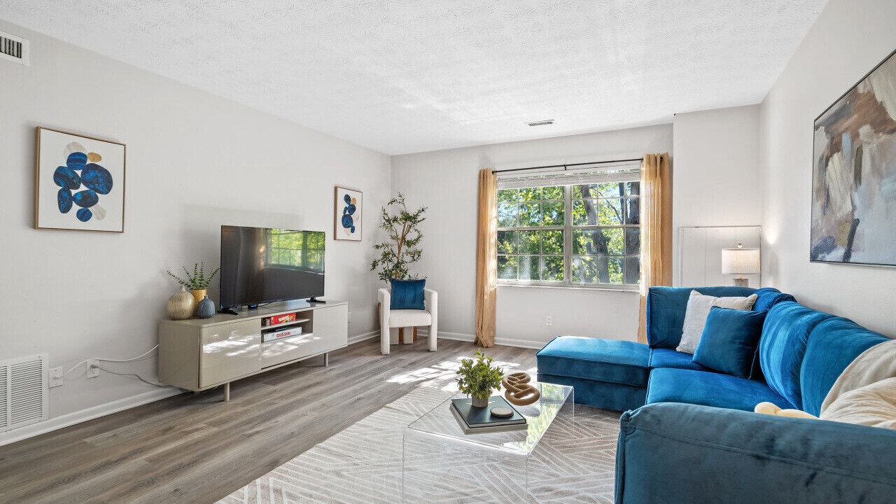 Photo of Livingroom in Northwest Columbus