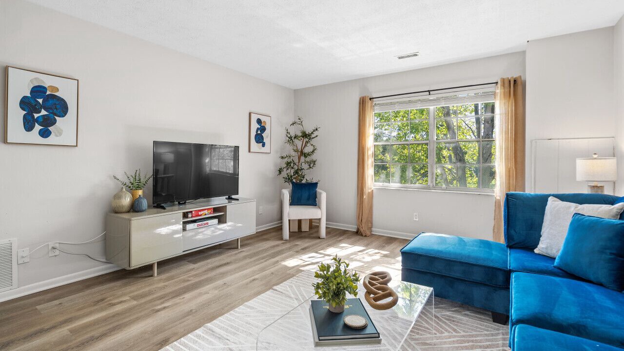 Photo of Livingroom in Northwest Columbus