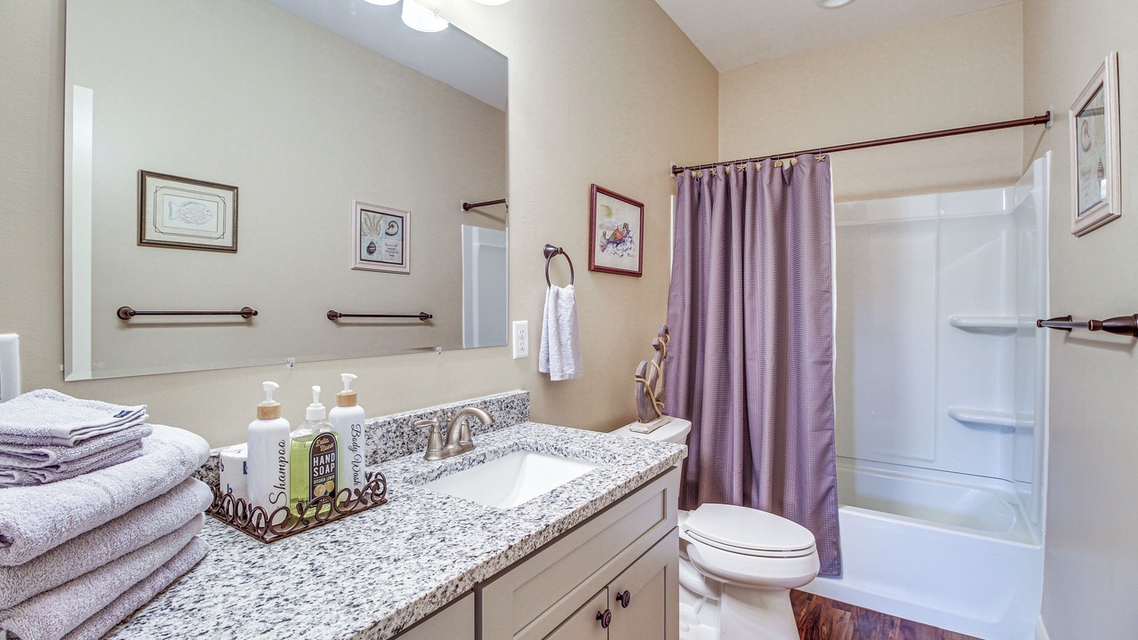 Photo of Bathroom in Midway