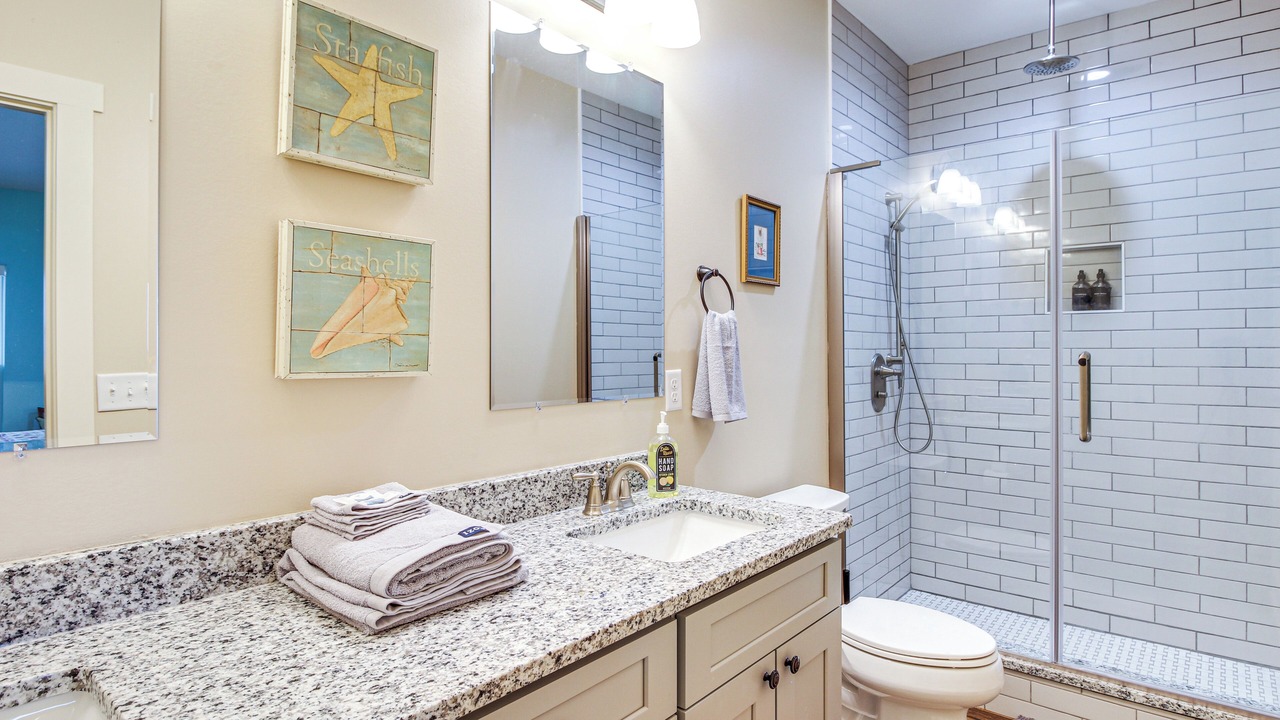 Photo of Bathroom in Midway