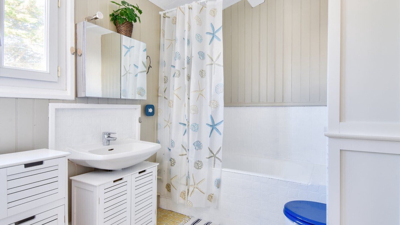 Photo of Bathroom in La Gueriniere