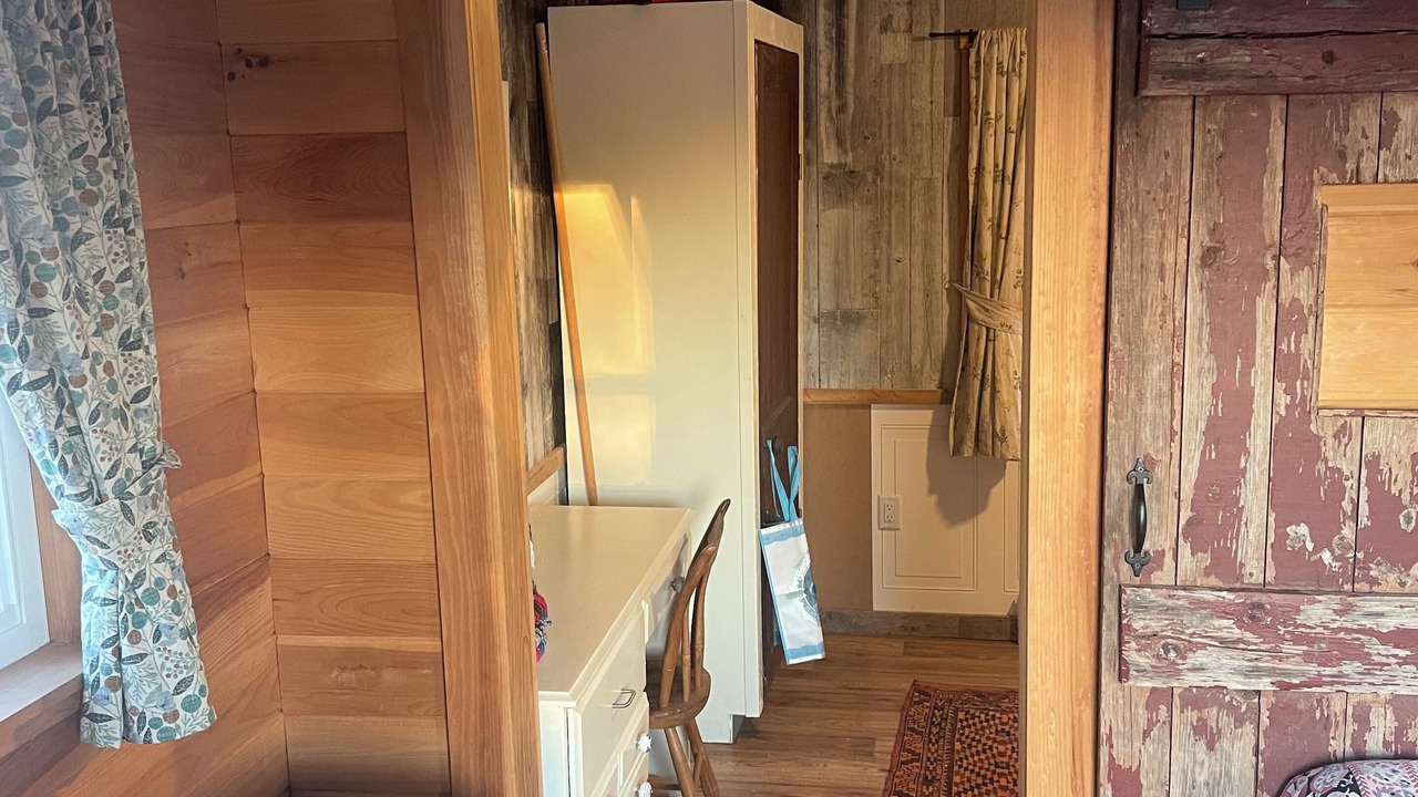 Photo of Livingroom in Flat River