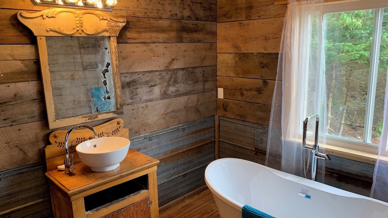 Photo of Bathroom in Flat River