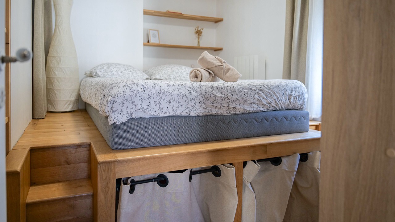 Photo of Bedroom in Downtown Angers