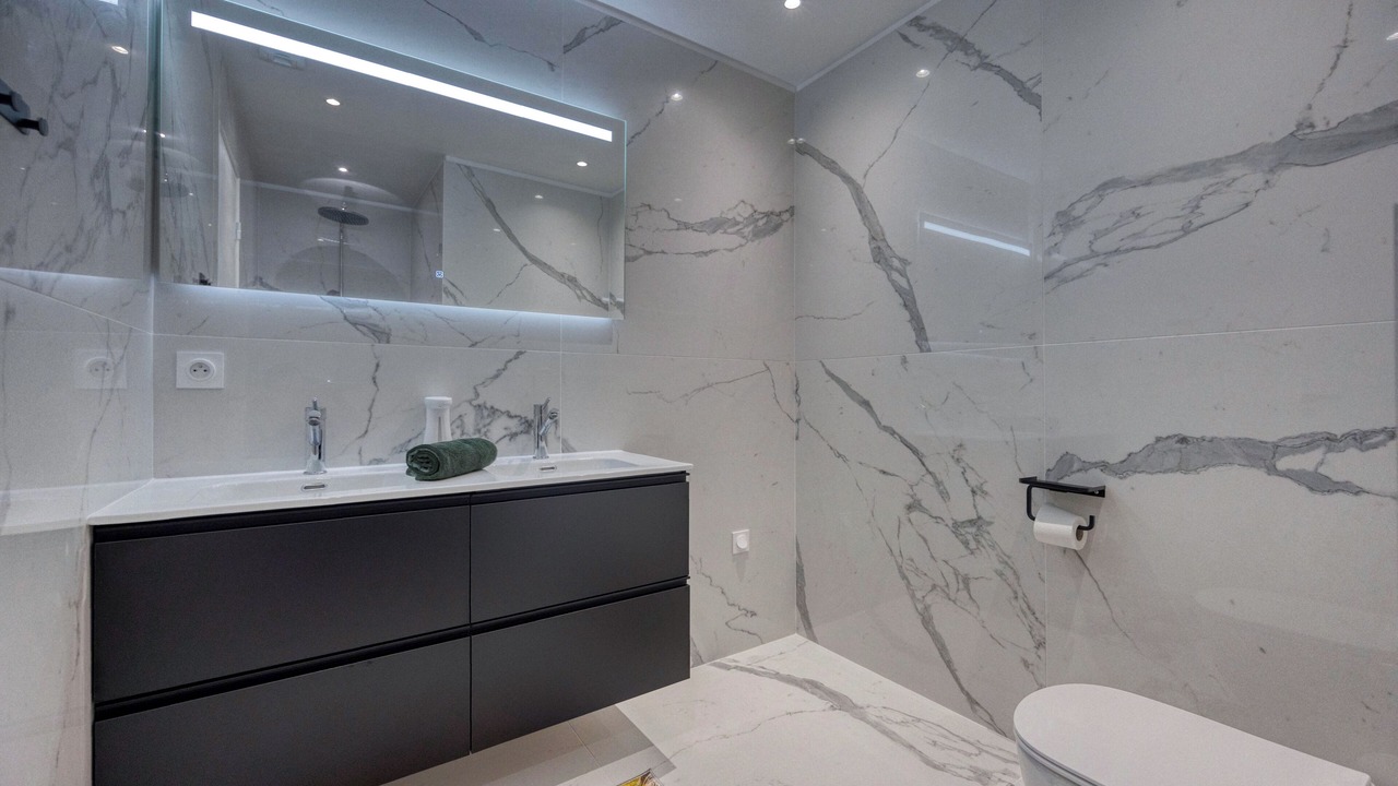 Photo of Bathroom in Quartier Exposition-Bajatiere