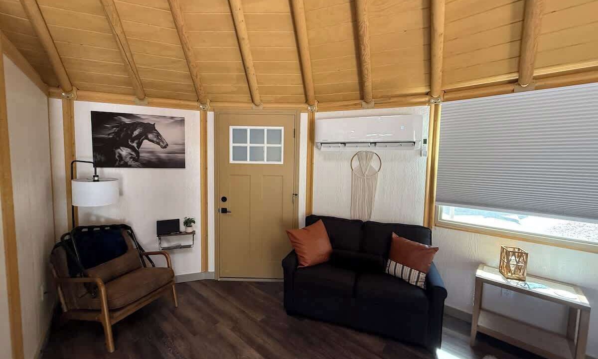 Photo of Livingroom in Canyon Lake