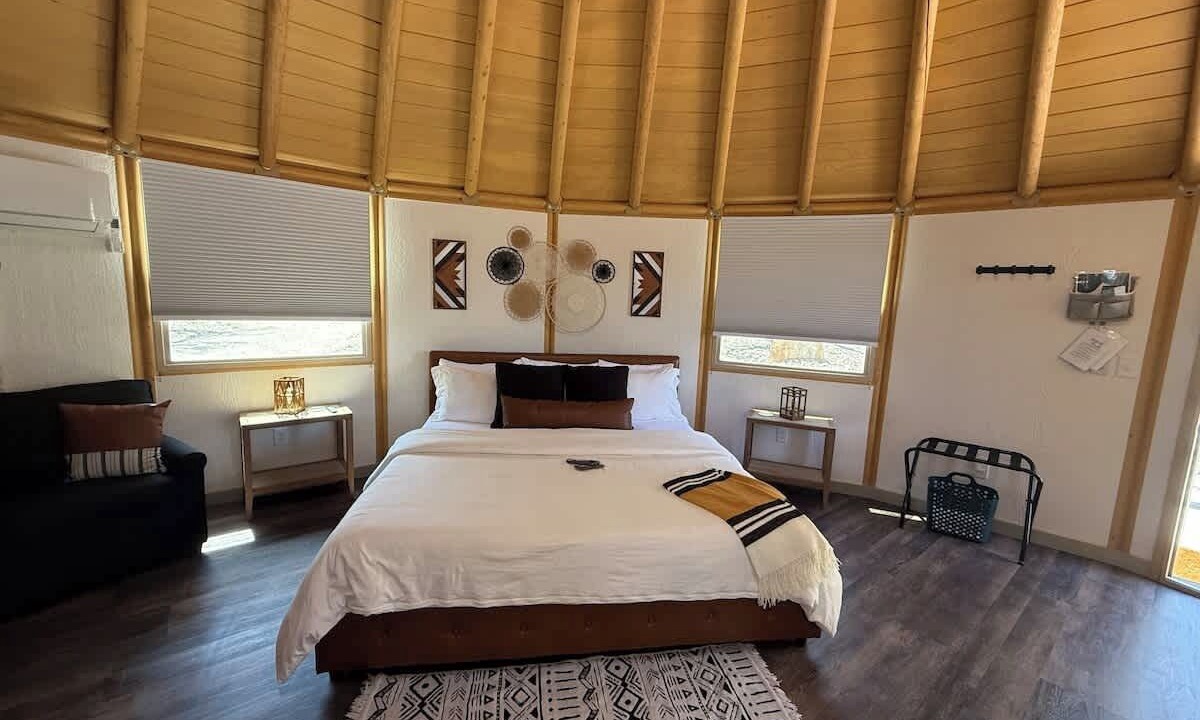 Photo of Bedroom in Canyon Lake
