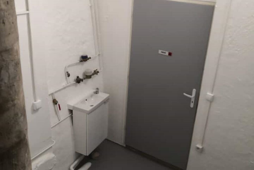 Photo of Bathroom in Secteur 2