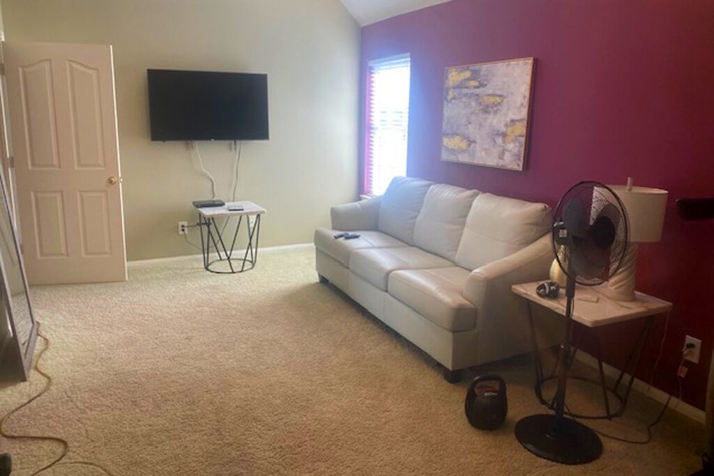 Photo of Livingroom in League City