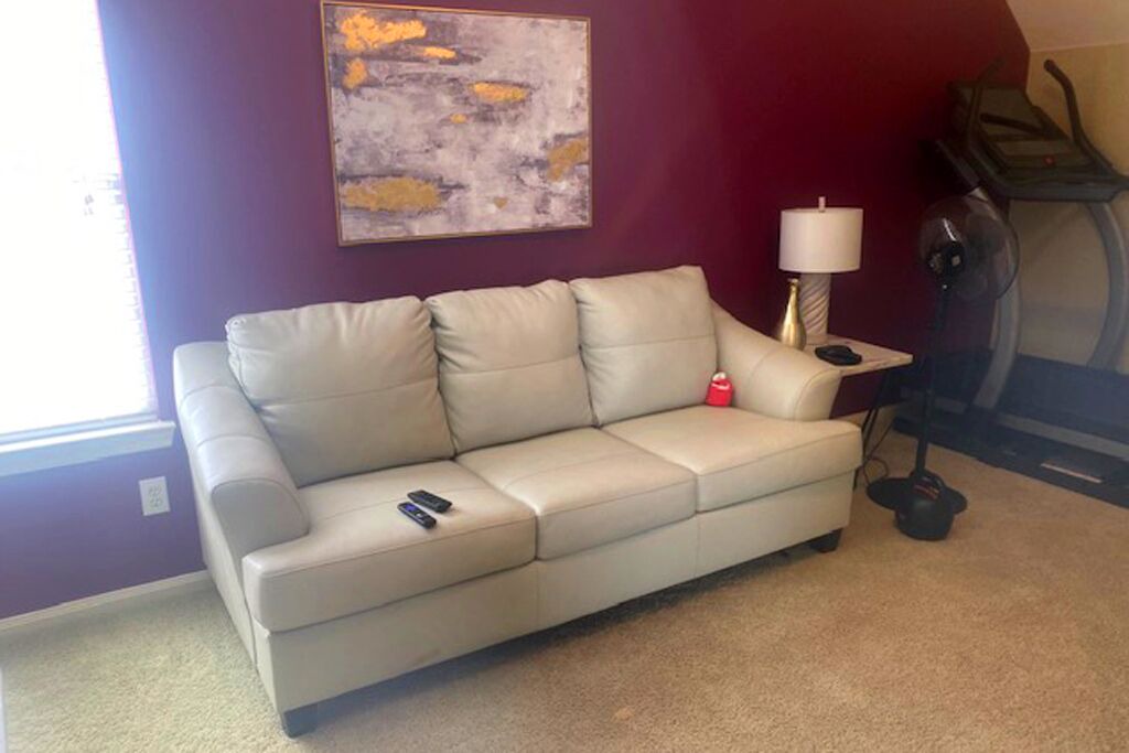 Photo of Livingroom in League City