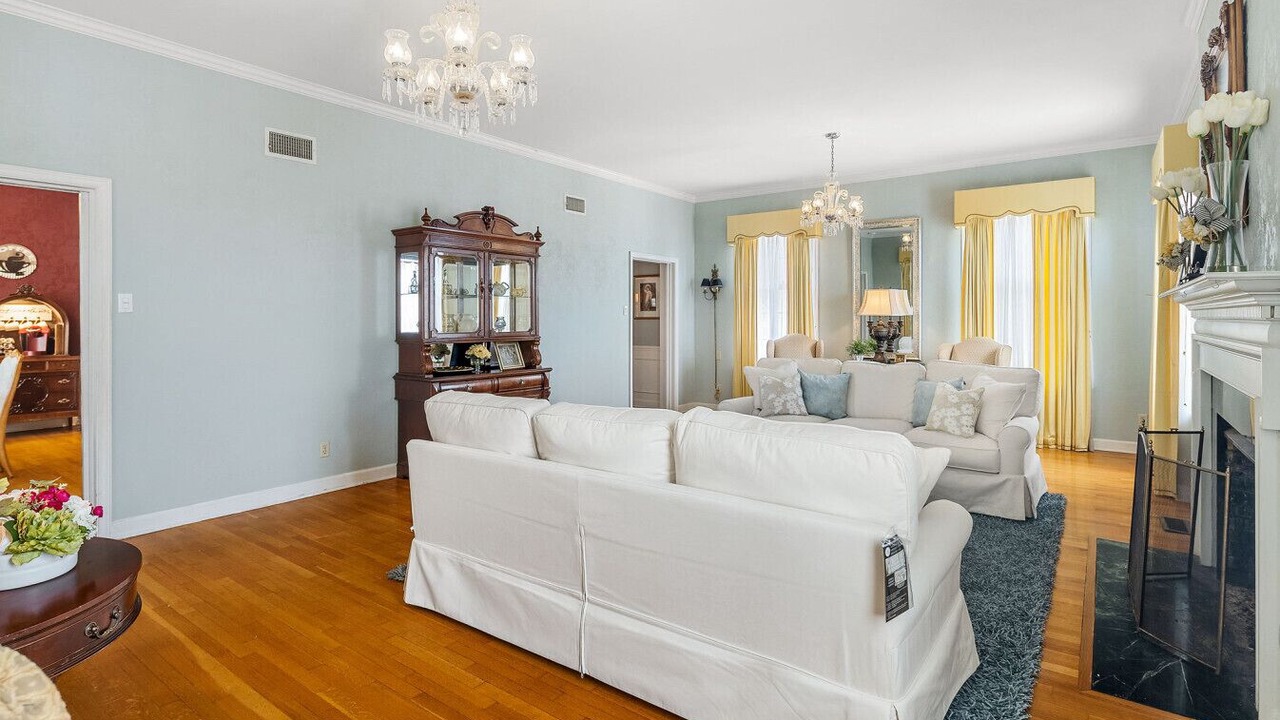 Photo of Livingroom in Fort Smith