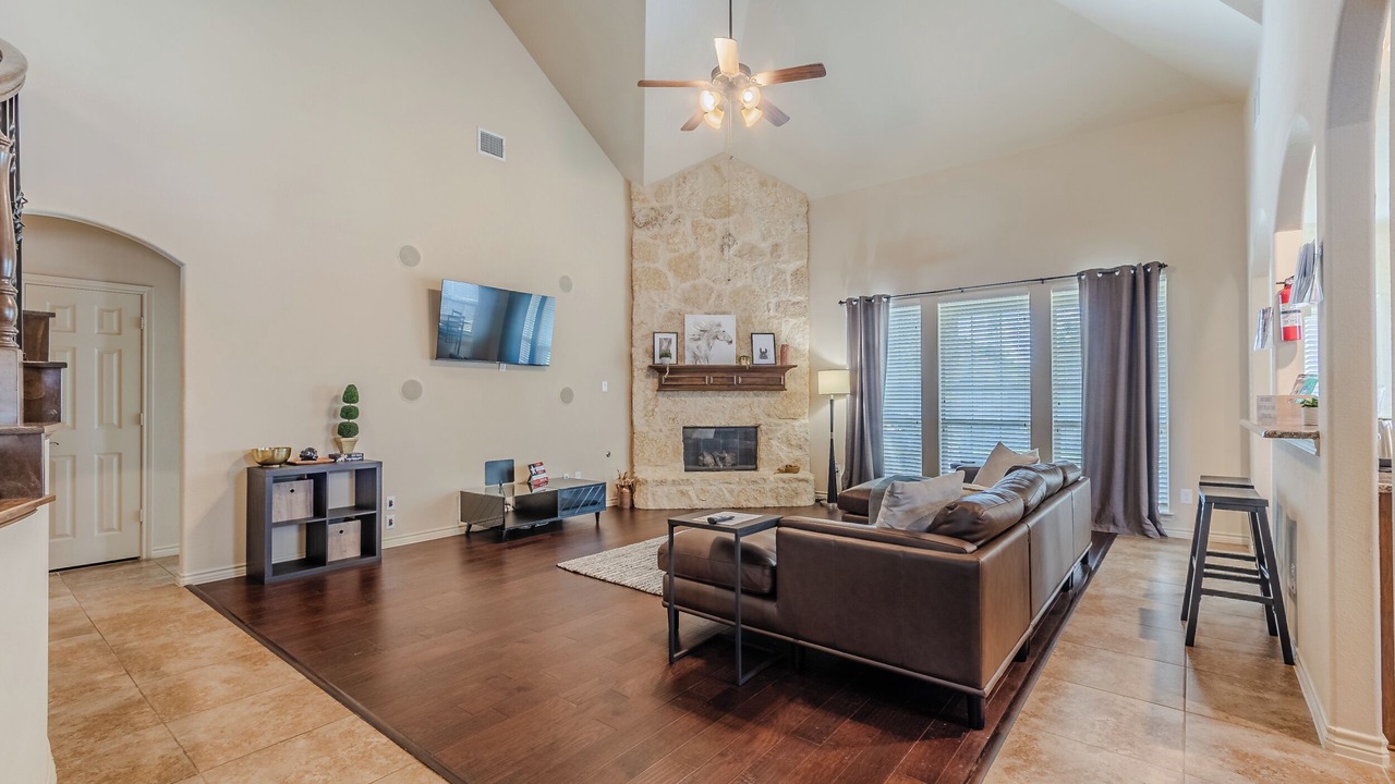 Photo of Livingroom in South Arlington