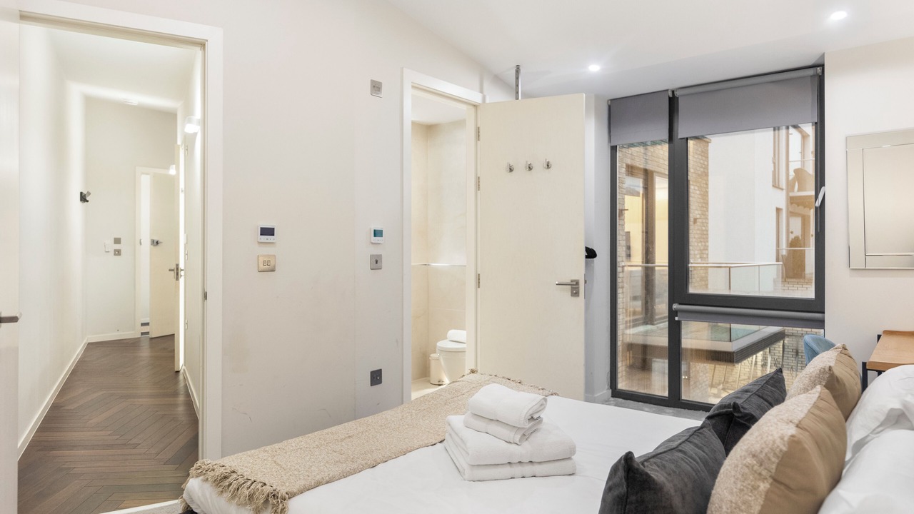 Photo of Bedroom in Parsons Green and Walham